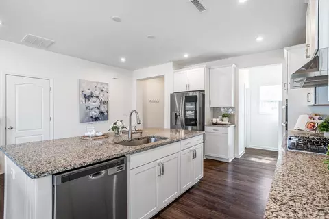 910 Lippincott Rd, Durham, NC 27703 photo 20