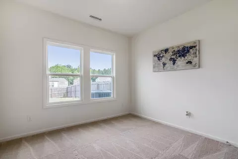 910 Lippincott Rd, Durham, NC 27703 photo 25