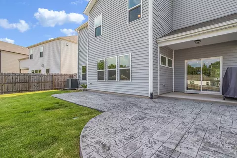 910 Lippincott Rd, Durham, NC 27703 photo 9