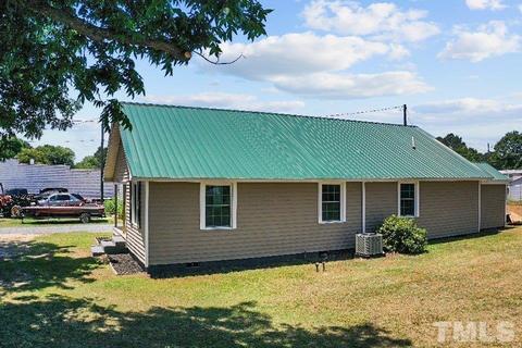 804 S 13th St, Erwin, NC 28339 photo 4