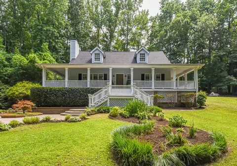 207 Clifton Dr, Willow Spring, NC 27592 photo 1