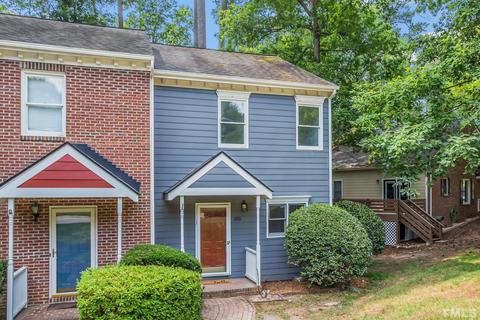 205 Danforth Dr, Cary, NC 27511 photo 2