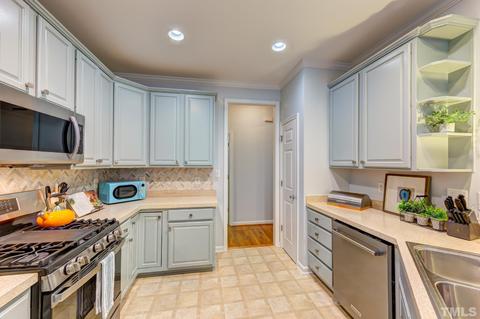 5201 Middleton Rd, Durham, NC 27713 photo 9
