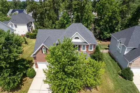1614 Eagle Lodge Ln, Durham, NC 27703 photo 2
