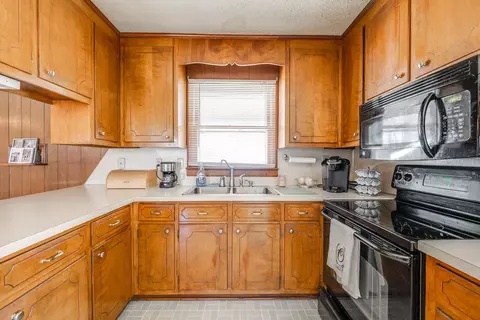 721 Van Dr, Durham, NC 27703 photo 9