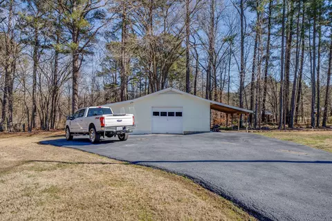 721 Van Dr, Durham, NC 27703 photo 4