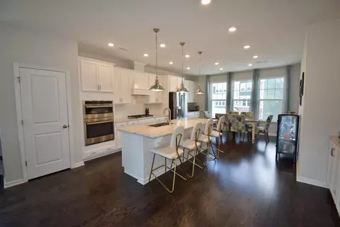 1114 Commack Dr, Durham, NC 27703 photo 5