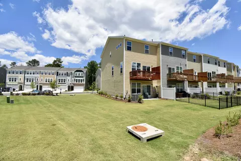 1114 Commack Dr, Durham, NC 27703 photo 3
