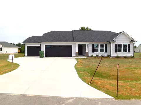139 Touchdown Way, Benson, NC 27504 photo 2