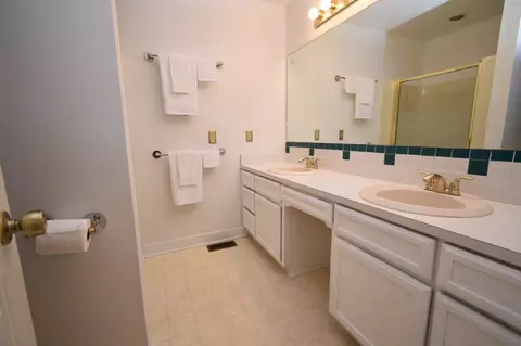 2 St James Ct, Durham, NC 27713 photo 15