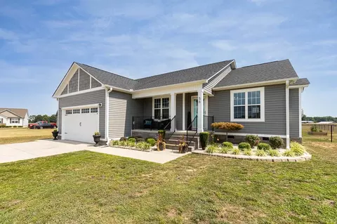 56 Sentinel Ct, Smithfield, NC 27577 photo 2