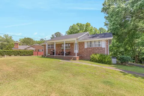 110 Castle Dr, Smithfield, NC 27577 photo 1
