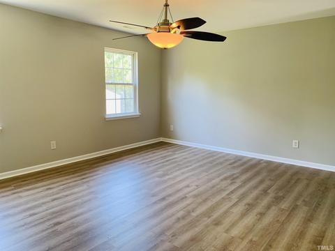14 Redstone Ct, Durham, NC 27703 photo 6