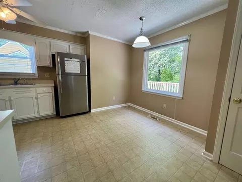 400 Hillside Dr, Smithfield, NC 27577 photo 4