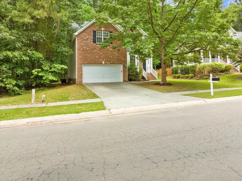 2637 Oleander Dr, Durham, NC 27703 photo 2