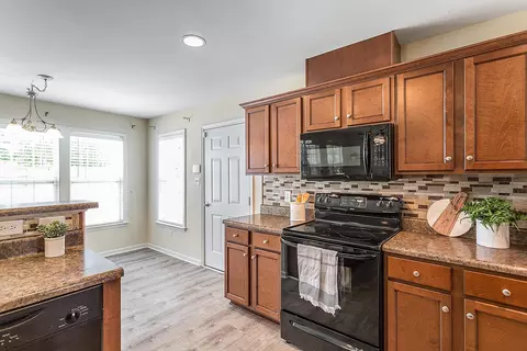 12 Adrian St, Holly Springs, NC 27540 photo 4