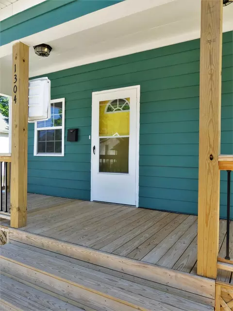 1304 Jackson St, Durham, NC 27701 photo 3