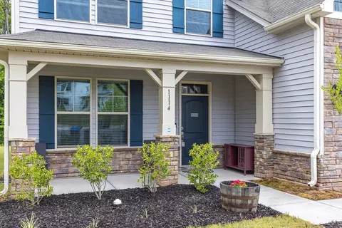 1114 Big Spring Cir, Durham, NC 27703 photo 2