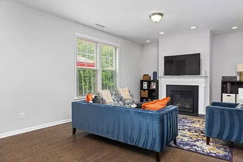 1114 Big Spring Cir, Durham, NC 27703 photo 5