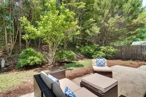 4236 Bluffs Ln, Durham, NC 27712 photo 3
