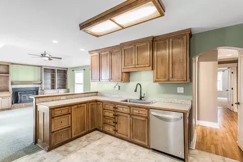 206 E C St, Erwin, NC 28339 photo 12