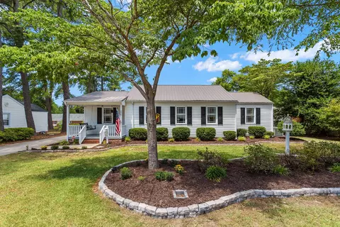 206 E C St, Erwin, NC 28339 photo 1