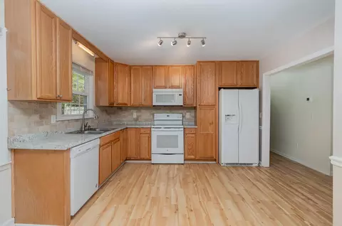 5221 Shagbark Dr, Durham, NC 27703 photo 9