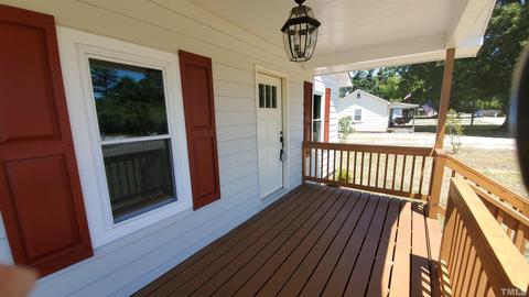 810 Raiford Rd, Erwin, NC 28339 photo 3