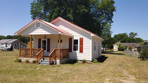 810 Raiford Rd, Erwin, NC 28339 photo 2