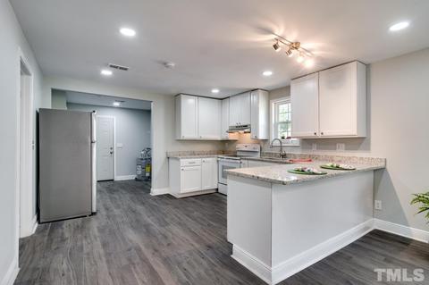 1116 Juniper St, Durham, NC 27701 photo 8