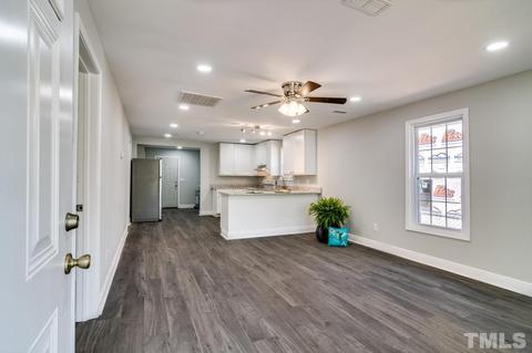 1116 Juniper St, Durham, NC 27701 photo 4