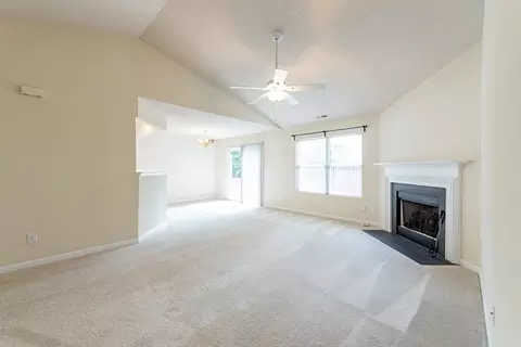 413 Sapphire Dr, Durham, NC 27703 photo 5
