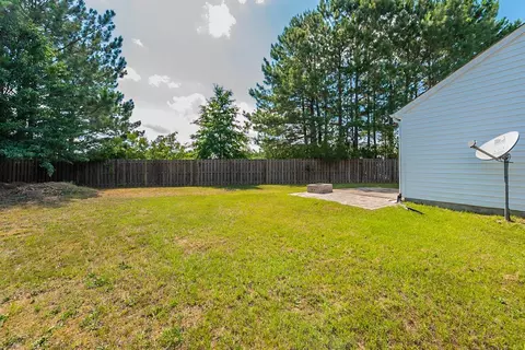 413 Sapphire Dr, Durham, NC 27703 photo 17