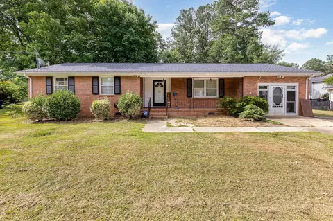 205 Hillside Dr, Smithfield, NC 27577 photo 1