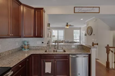 105 Brier Ridge Dr, Durham, NC 27703 photo 13