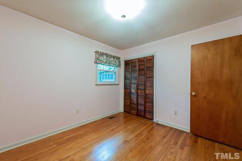 5706 Willow Dr, Durham, NC 27712 photo 17