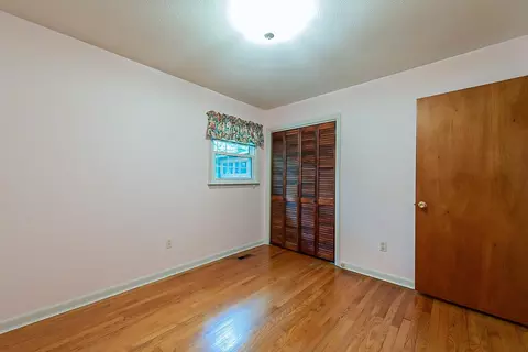 5706 Willow Dr, Durham, NC 27712 photo 17