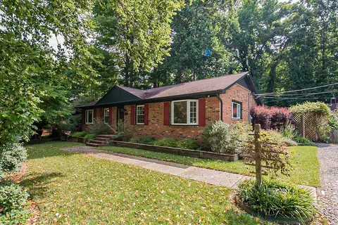 5706 Willow Dr, Durham, NC 27712 photo 1