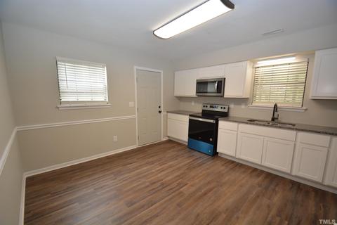 2605 Dearborn Dr, Durham, NC 27704 photo 4