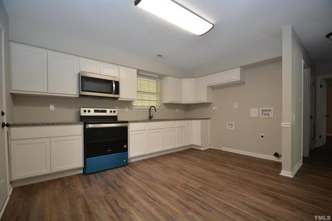 2605 Dearborn Dr, Durham, NC 27704 photo 3