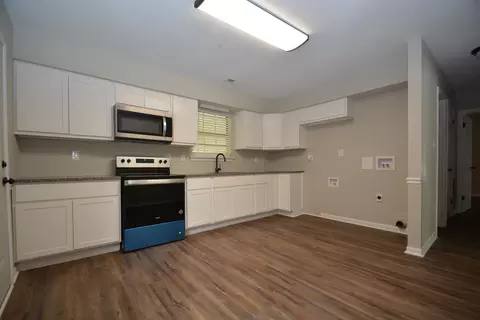 2605 Dearborn Dr, Durham, NC 27704 photo 3