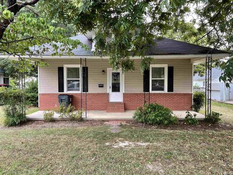 302 W D St, Erwin, NC 28339 photo 1