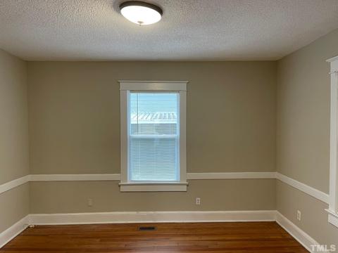 302 W D St, Erwin, NC 28339 photo 3