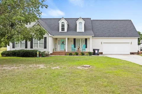 724 Iris Bryant Rd, Dunn, NC 28334 photo 2