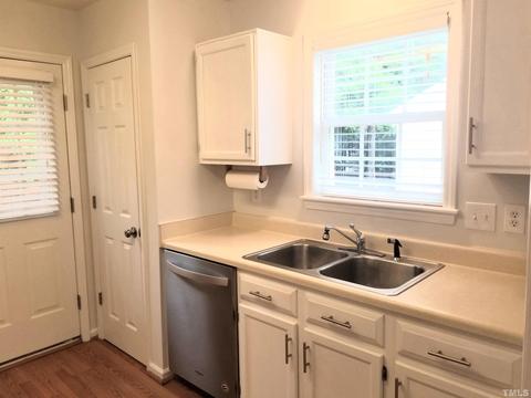 528 Pearce Ave, Wake Forest, NC 27587 photo 4