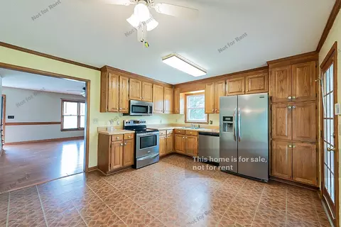 7225 Justin Dr, Garner, NC 27529 photo 4