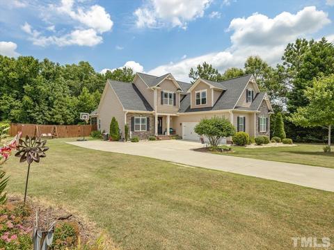 7105 Leando Dr, Willow Spring, NC 27592 photo 4