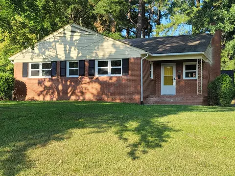 2000 Woodview Dr, Durham, NC 27704 photo 1