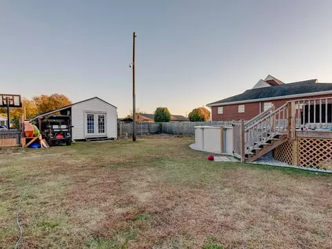 406 E Hill St, Benson, NC 27504 photo 29