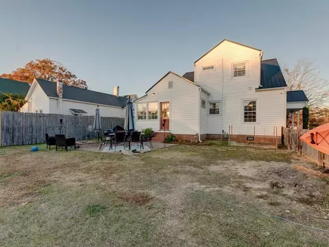 406 E Hill St, Benson, NC 27504 photo 30